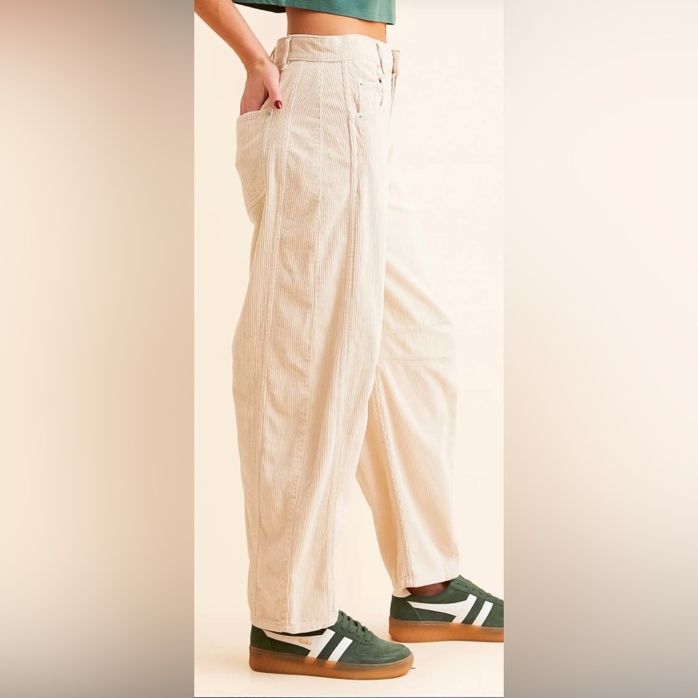 NEW Free People Size 29 We the Free Good Luck Mid Rise Cord Barrel Jeans $128 - Picture 3 of 8